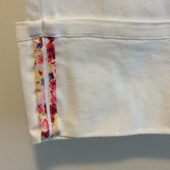 Ladies white denim cropped jeans - Picture 3 of 5